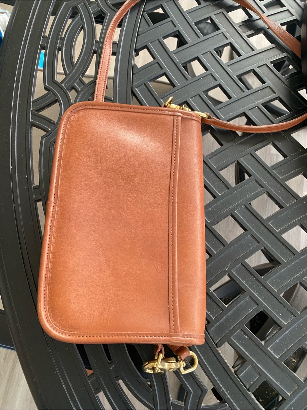 Coach 9755 vintage Brown Leather Crossbody with Gold Turn-Lock - Picture 7 of 16